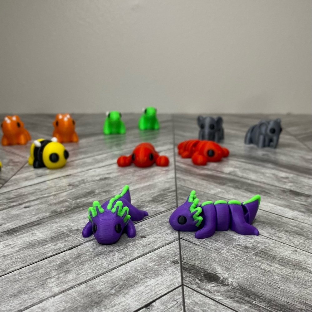 Wigglitz Mini Flexi Purple Axolotl 3D Printed Zou Buddy Articulated Fidget toy